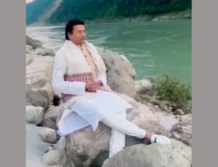 In 21st Century, Asian Excellence Nation Awardee Bharatbhushan Dr. Rudraj Gurudev Shree EsshuJi is The Beacon of Hope, on the Footprint of Swami Vivekananda