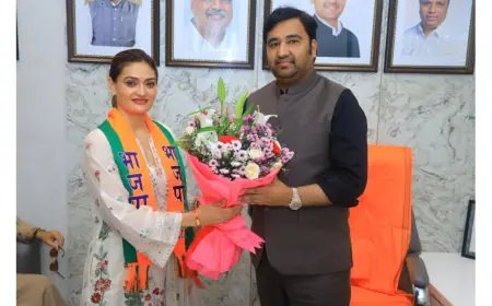 Eesha Agrawal Appointed Vice President of BJP Transport Cell Maharashtra Haji Arafat Shaikh Welcomes the Appointment